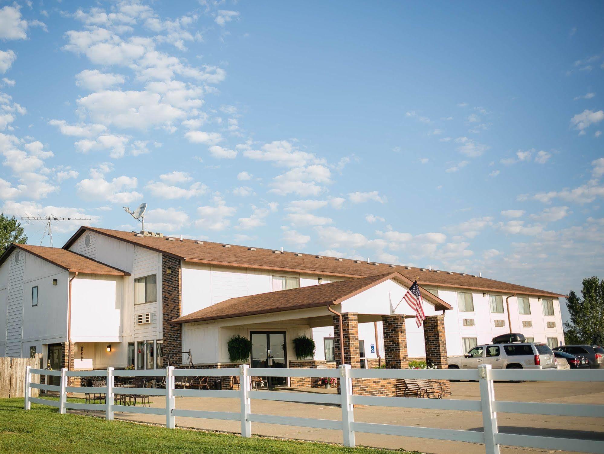 Covered Bridge Inn Winterset Εξωτερικό φωτογραφία