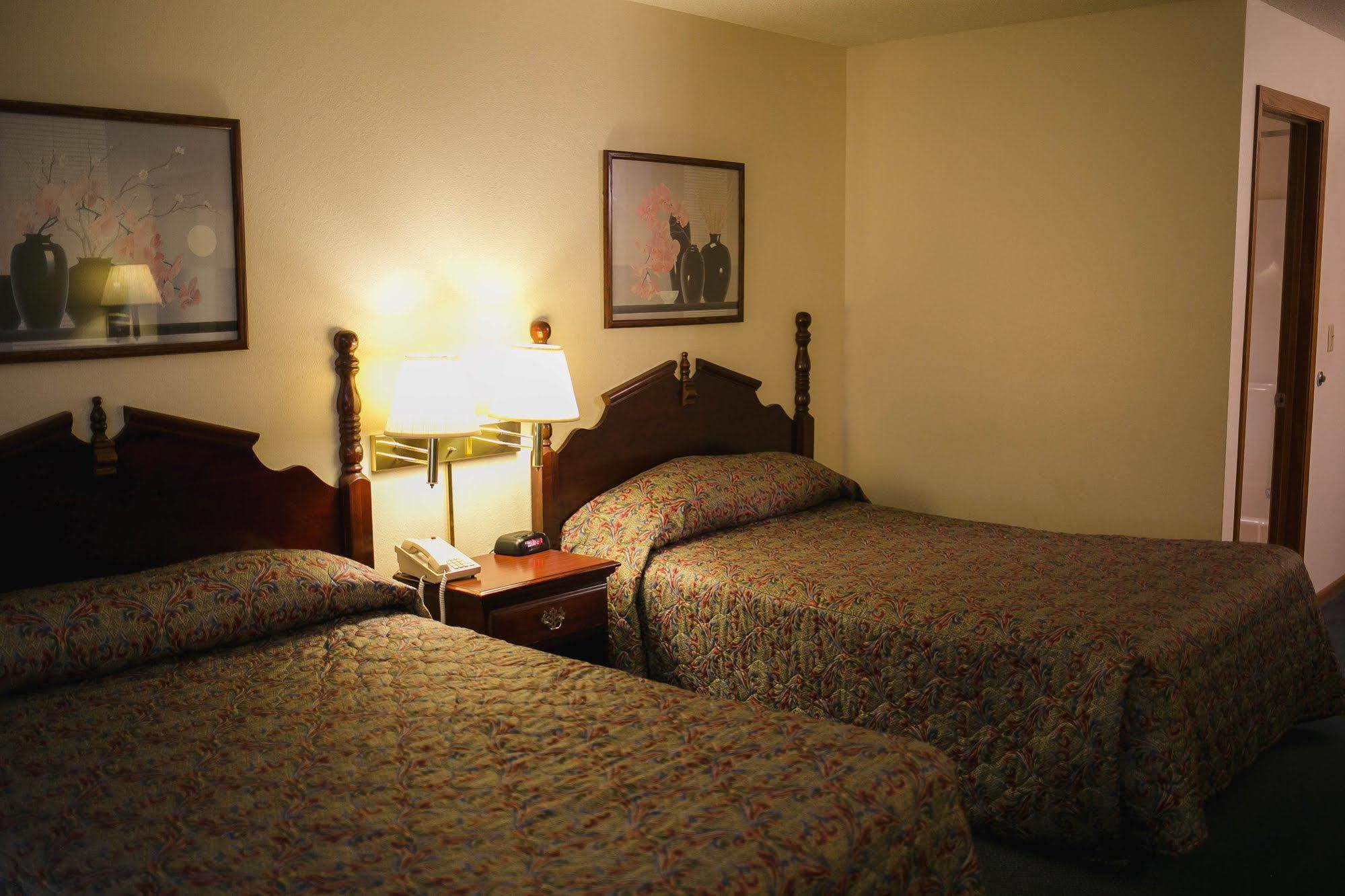 Covered Bridge Inn Winterset Εξωτερικό φωτογραφία